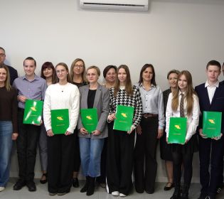Zdjęcie - Inwestycja w przyszłość. Stypendia Wójta Gminy Płużnica dla najzdolniejszych uczniów i studentów...